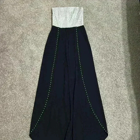 Alice + Olivia